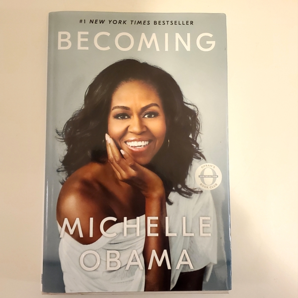 BECOMING BOOK BY MICHELLE OBAMA